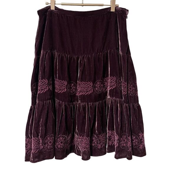 BCBGMaxAzria Tiered Velvet Peasant Skirt Size 8 Maroon Embroidered Knee Length - Picture 1 of 9
